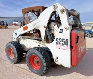 BOBCAT S250